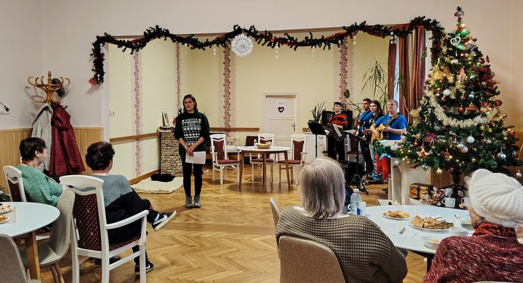 Jótékonysági előadás