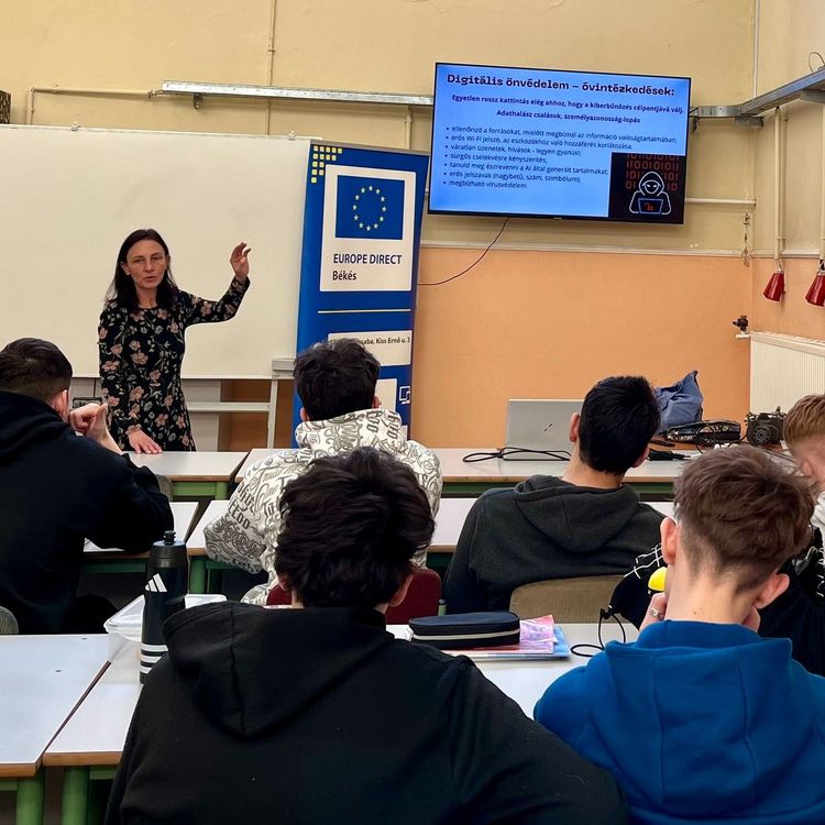 EU tanóra a Keményben