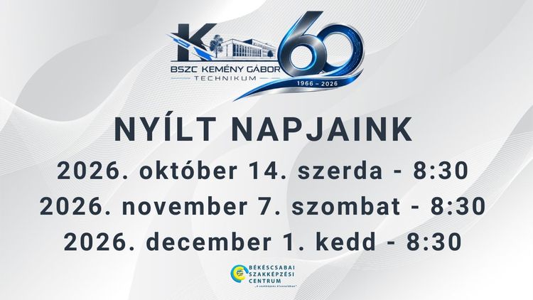 Nyílt napjaink
